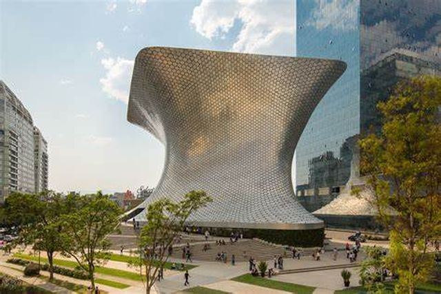 Museo Soumaya, a striking architectural landmark in Mexico City