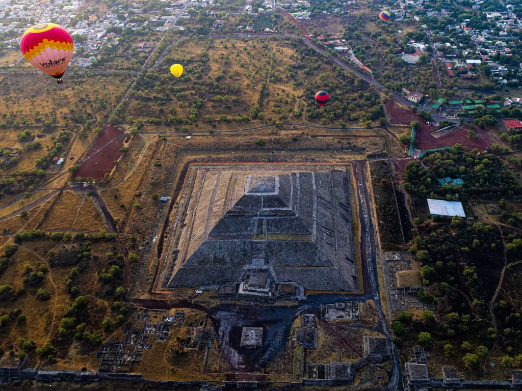 teotihuacan tour helicopter